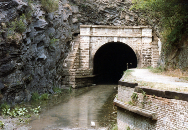 Paw Paw Tunnel