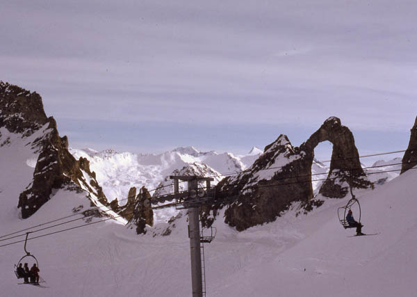 L'Aiguille Percee