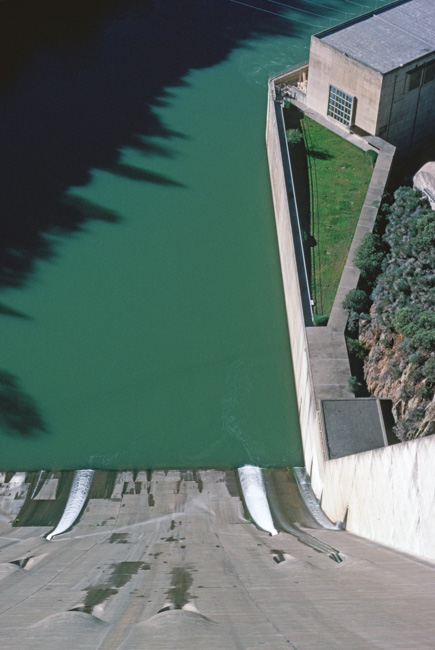 Shasta dam face