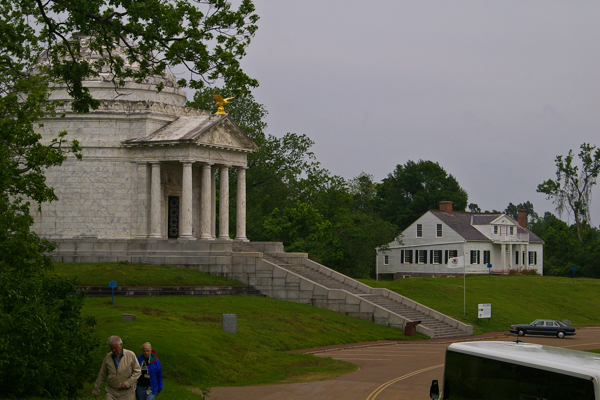 Illinois Monument