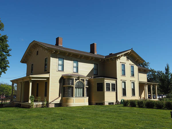 Hixon House Museum