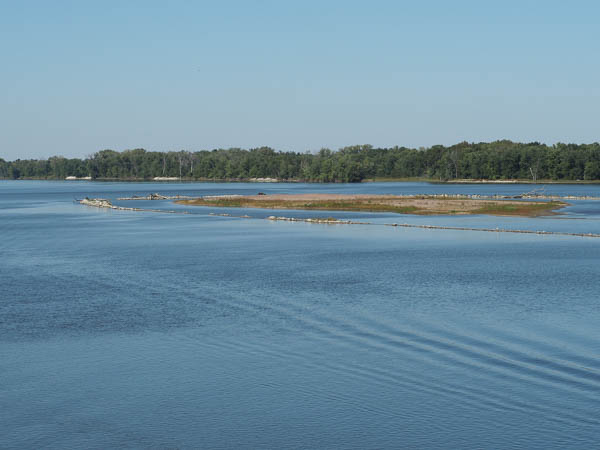 Buttressing an island