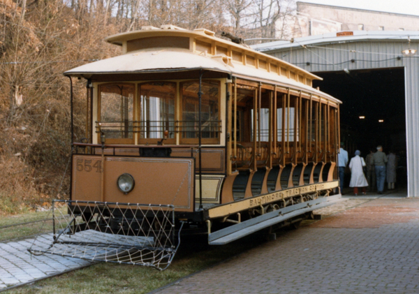 Car 554