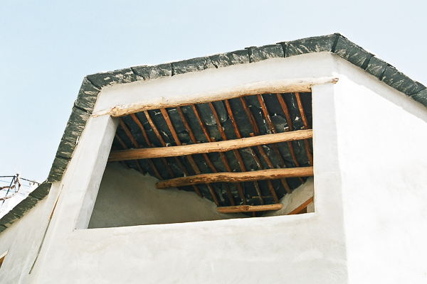 Roof structure