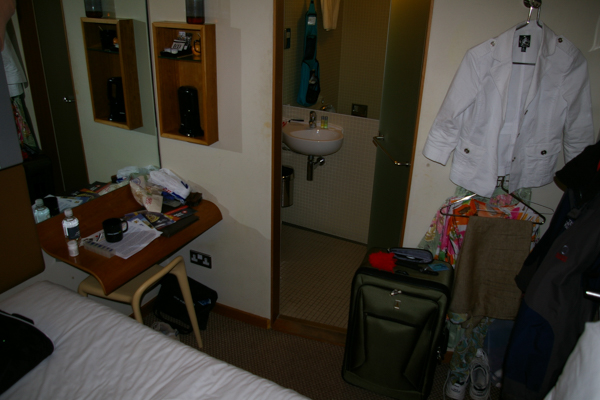 nitenite hotel room