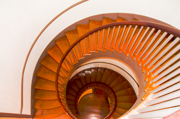 Helical staircase