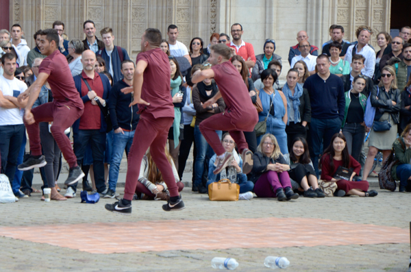 Buskers