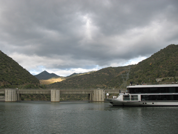 Exiting the Valeira lock